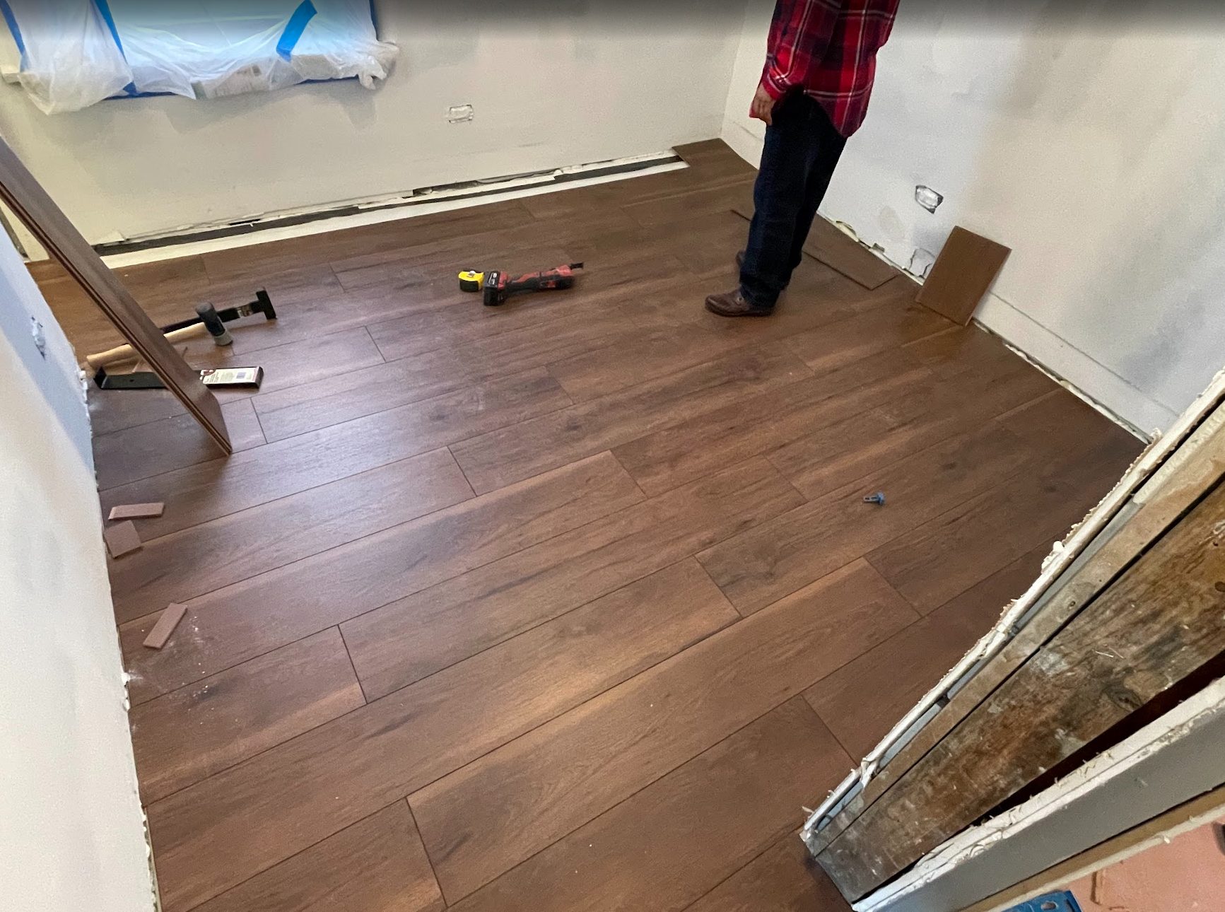 Laminate Flooring Installation 10