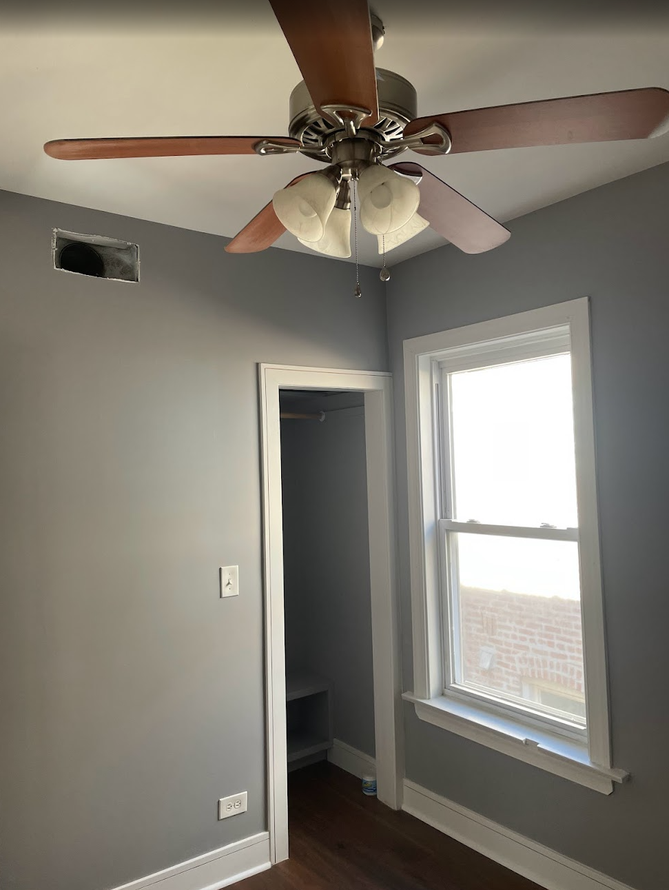 Laminate Flooring Installation 12