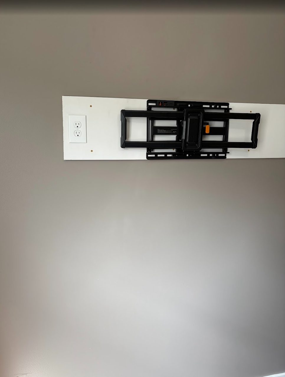 TV Installation with Concealed Wiring 4