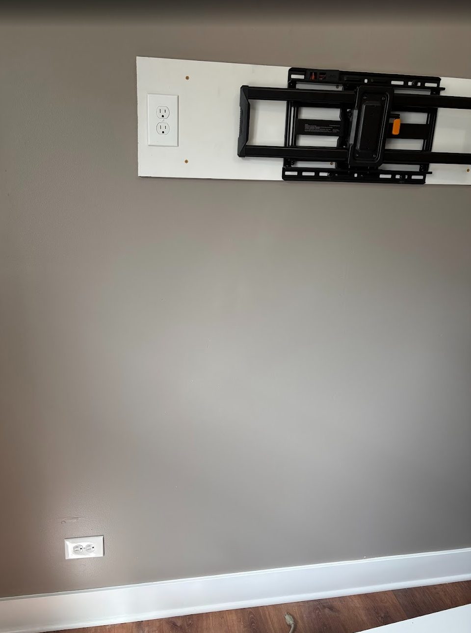 TV Installation with Concealed Wiring 5